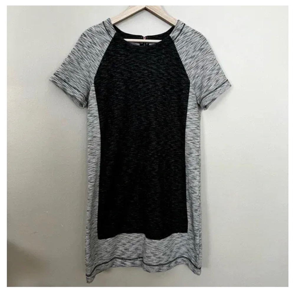 Lou & Grey Color-block Shift Dress